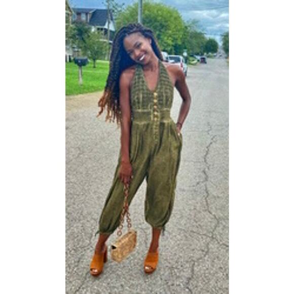 Free People Travel Light Halter Neck Smocked Moss Green Jumpsuit Small Hippie - Picture 3 of 12